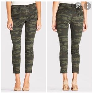 Green Camo Skinny Ankle Pants- Size 27